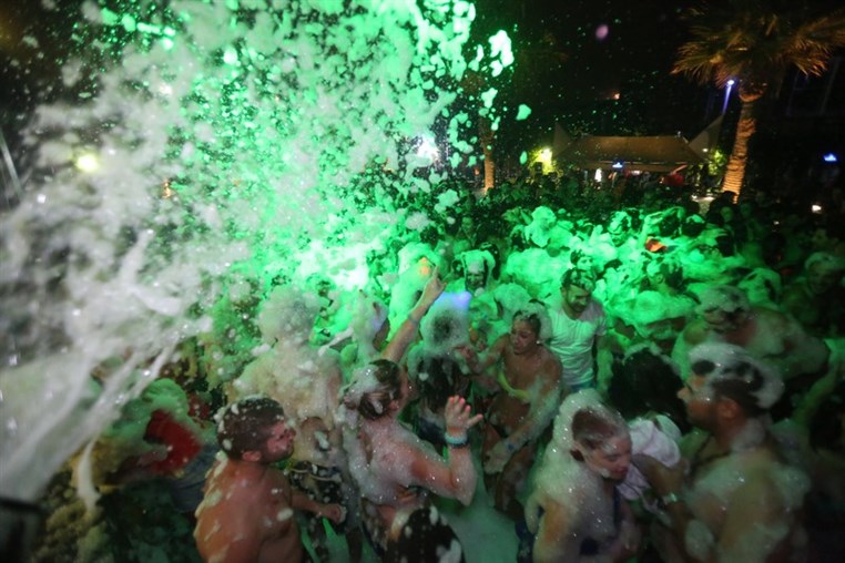 Lebanon Largest FOAM Party 3 (3)